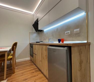 Tirana Apartamento | Chestnut Yard Villa