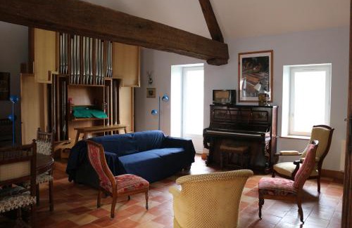 Souvigny Casa | Chez Célestine