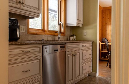 Saint-Denis-de-Brompton Casa | Chez Mamie Blues Directly on the shores of Grand lac Brompton