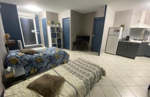 Douains Apartamento | Chez Maison familiale la heuniere 27950 Normandie logement autonome boîte à clé capacité 5 pers proche de giverny paris Rouen a13