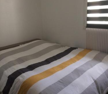 Givry Casa | CHEZ MARYLENE Mon tarif quarante huit euros sans site ici Tarifs chambre plus frais du site plus taxes France vingt huit Euros sur place à votre arrivéeNoté et accepté par les bureaux à lire et accepter avant explication réservation