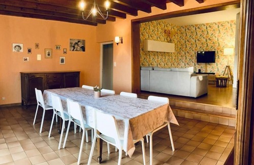Saint-Pierre-le-Chastel Apartamento | *Chez Maurice* Family home & Countryside