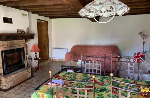 Roches Casa | Chez Milo, rural cottage