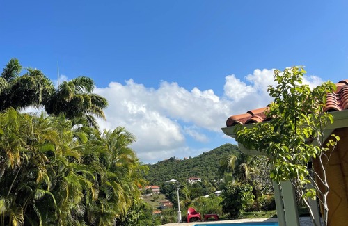 Le Robert Villa | Chez Nous (bed and breakfast - sea view) Pets welcome