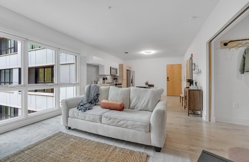 Optimist Park Apartamento | Chic 1-bed In Vibrant Optimist Park 1 Bedroom Apts by RedAwning