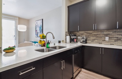 Del Rey Apartamento | Chic 1-bedroom apartment in brilliant Marina del Rey with WiFi, AC