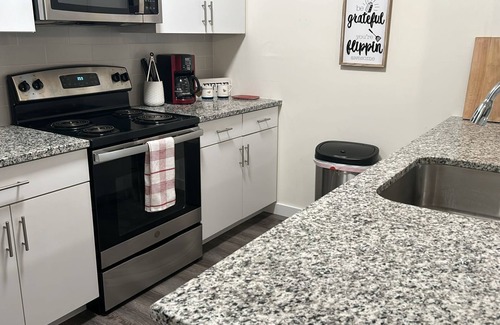 Bound Brook Apartamento | Chic 1-bedroom with fitness room and WiFi in welcoming Bound Brook