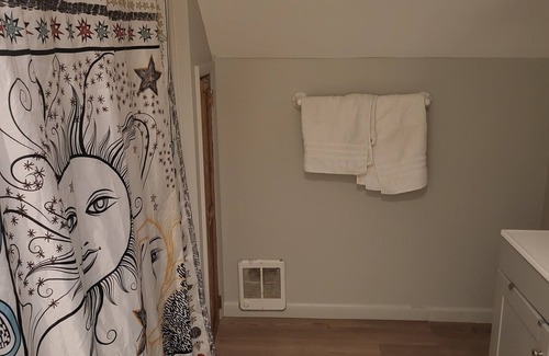 Ransom Apartamento | Chic 2-bedroom apartment with AC, WiFi in peaceful Clarks Summit