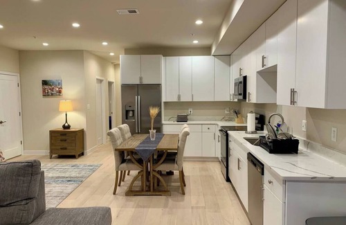 Washington Apartamento | Moderno Apto 2 HAB en Zona Tranquila DC con Estac. Gratis cerca del Capitol Hill