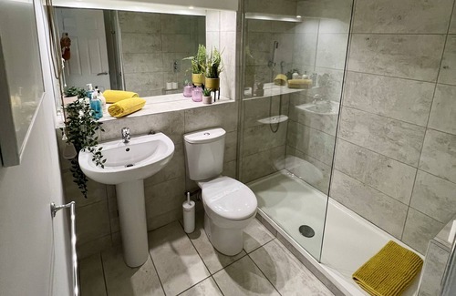 Hoddesdon Apartamento | BookedUK: Lovely 2 bedroom Flat in Hoddesdon