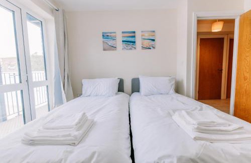 Folkestone Apartamento | Chic 3 Bed Flat on Harbour Way