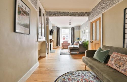 Roath Apartamento | Chic 3 Bedroom House - Sleeps 8 - Close to Centre