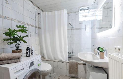 Sandhofen Apartamento | Chic 4 Room Apartment in Mannheim