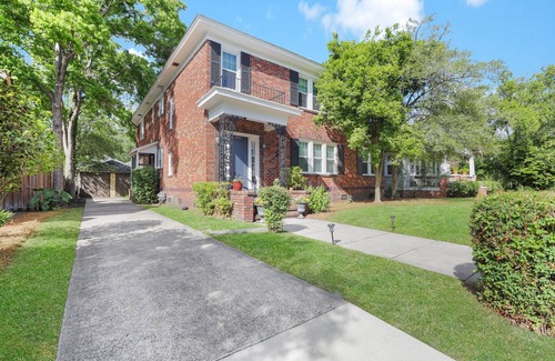 Midtown Apartamento | Chic and charming 2 bedroom upper unit in the heart of fabulous Savannah