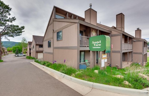 Angel Fire Apartamento | Chic Angel Fire Condo Walk to Ski Resort!