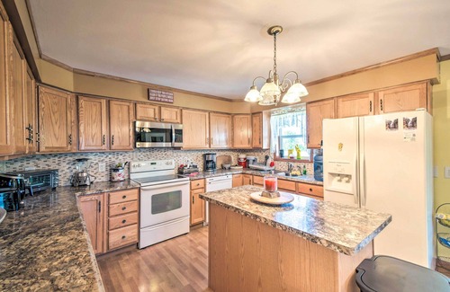 Apple River Casa | Chic Apple River Escape w/ Fire Pit!