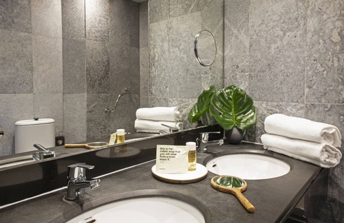 La Nova Esquerra de l'Eixample Hotel | Chic & Basic Velvet