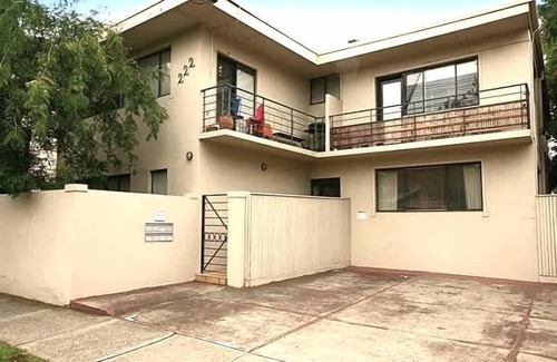 Saint Kilda South Apartamento | Chic central St Kilda 2 bed 8 mins walk to beach