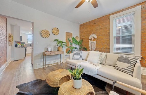 Downtown Columbus Casa | Chic Columbus Retreat with Reserved Parking