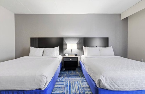 East Texas Hotel | Chic + Comfortable Room Perfect for Your Lehigh Valley Zoo Allentown Adventure!