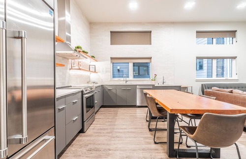 Yesler Terrace Casa | Chic Condotel with WiFi, fitness room in Fabulous Seattle