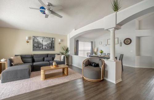 Bridgewater at Town Center Casa | Chic & Cozy Hideaway