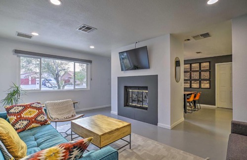 Desert Hot Springs Casa | Chic Desert Hot Springs Oasis with Game Room!