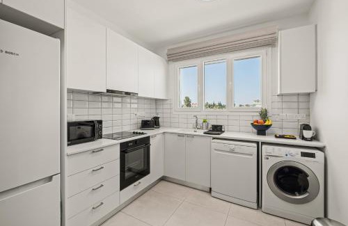 Livadia Apartamento | Chic & Elegant Hideaway - Your Luxury Escape