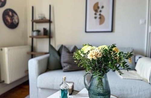 Quartier du Pont-de-Flandre Apartamento | Chic entre Histoire et Modernité
