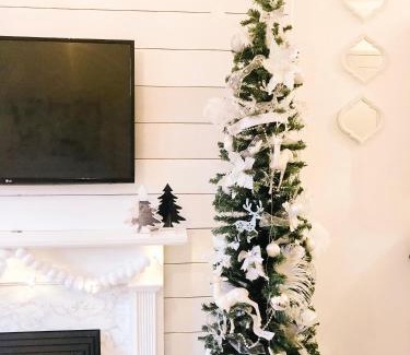 Longcroft Apartamento | Chic flat close to Edinburgh, Airport, & Zoo