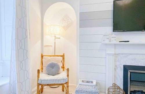 Longcroft Apartamento | Chic flat close to Edinburgh, Airport, & Zoo