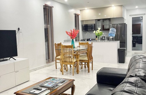 Leeward Settlement Casa | Chic Getaway Modern Villa/pool, nearby Sunset beach, June Spl. Discount