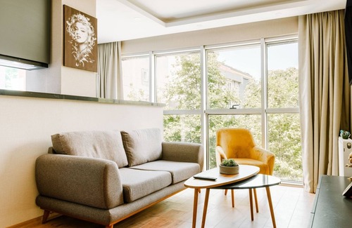 Yakuplu Apartamento | Chic Modern Flat 2 min to Metro, Near Marmara Park