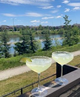 Brampton Villa | Chic Modern Home on Polstar Rd