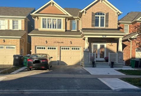 Brampton Villa | Chic Modern Home on Polstar Rd