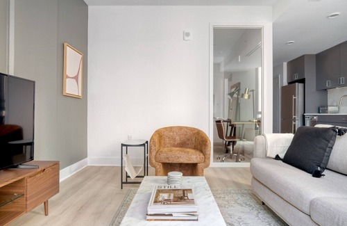NoMa Apartamento | Chic NoMa Jr 1BR w/ W/D, Concierge & Gym, nr Metro, by Blueground