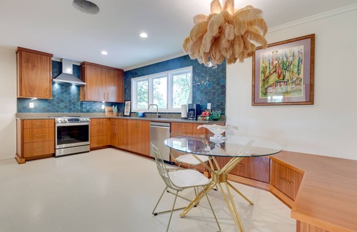 Biloxi Casa | Chic Ocean Springs Vacation Rental Near Downtown!