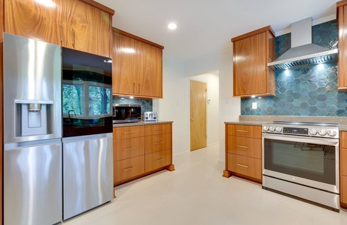 Biloxi Casa | Chic Ocean Springs Vacation Rental Near Downtown!