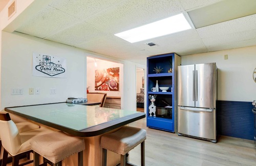 Thackerville Casa | Chic Oklahoma Retreat w/ Patio, Bar & Fire Pits!