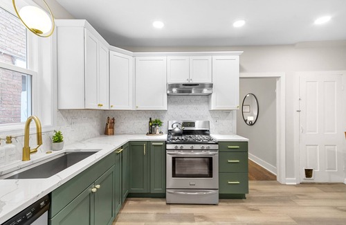 Frederick Casa | Chic, pets, walk to downtown