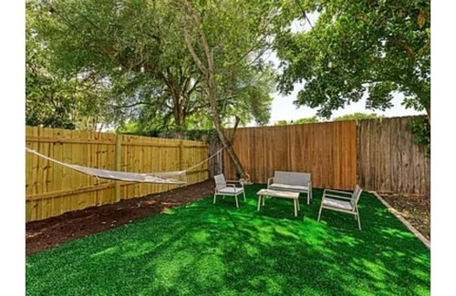 Fruitville Casa | Chic rustic renovated cottage in Sarasota