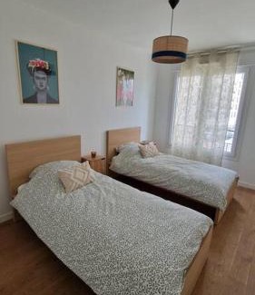 Zone d'amenagement concerte des Docks Apartamento | Chic & Spacious 3-Bedroom with balcony