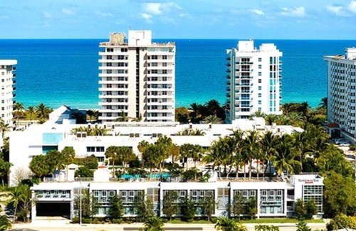 Surfside Apartamento | Chic studio with AC and fitness room in fabulous Miami near beach