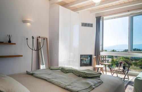 Santa Maria Apartamento | Chic Studio with Pool, 5-Min Walk to Beach