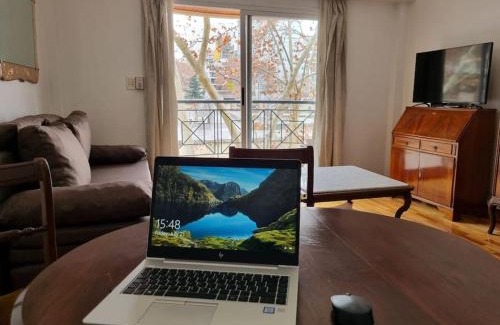 Caballito Apartamento | Chic & Stylish: Modern Apartment