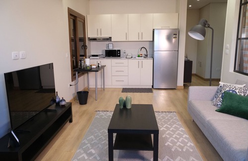 The 5th Settlement Apartamento | Chic Urban Escape| 1BR Apt. with all amenities by Ramatan Hospitality.