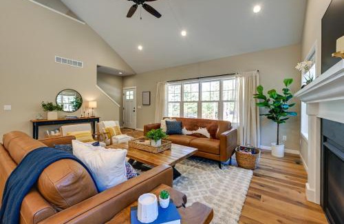 Wisconsin Dells Casa | Chic Wisconsin Retreat with Deck, Grill and Fire Pit!