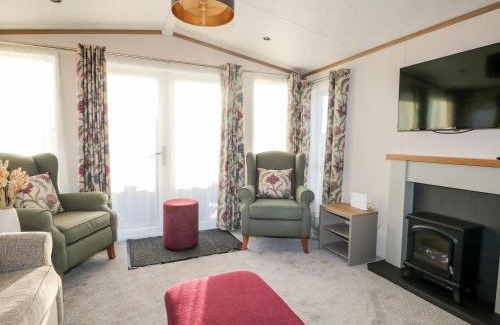 Chichester Casa | Chichester Lakeside Holiday Park