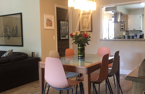 Chico Casa | Chico Family Retreat with Pool ~ Bocce ~ Jacuzzi ~ Lounge. Cerca del parque, el centro y CSU