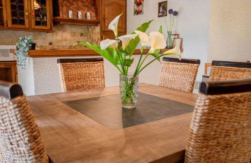 Prats-du-Perigord Casa | Child-friendly house with large garden